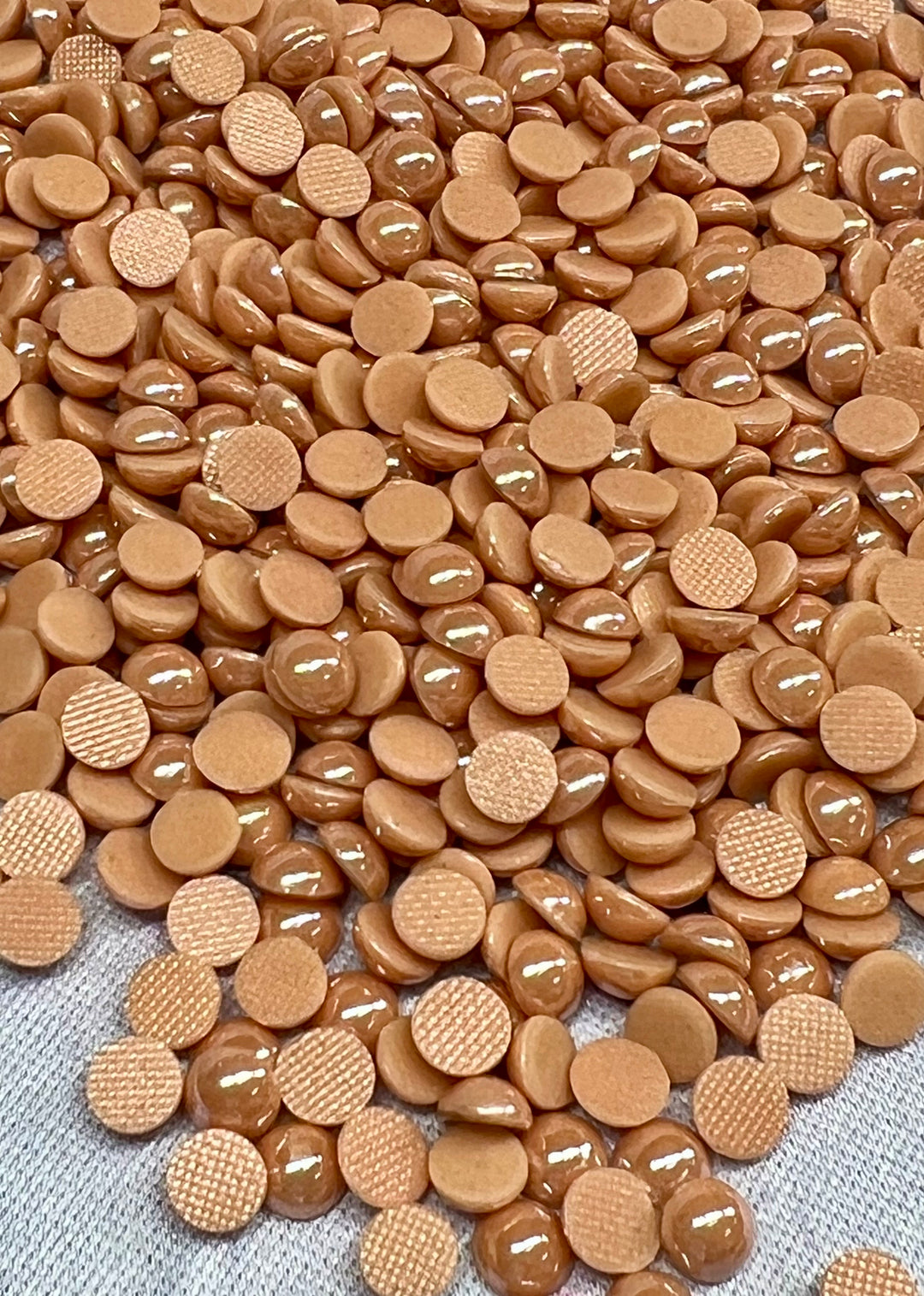 KiraKira Porcelain Pearls - Caramel