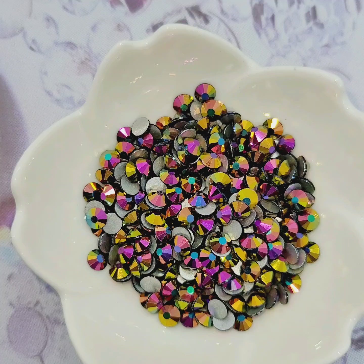 Metallic Coating Rhinestones | KiraKira Glass | CrystalNinja