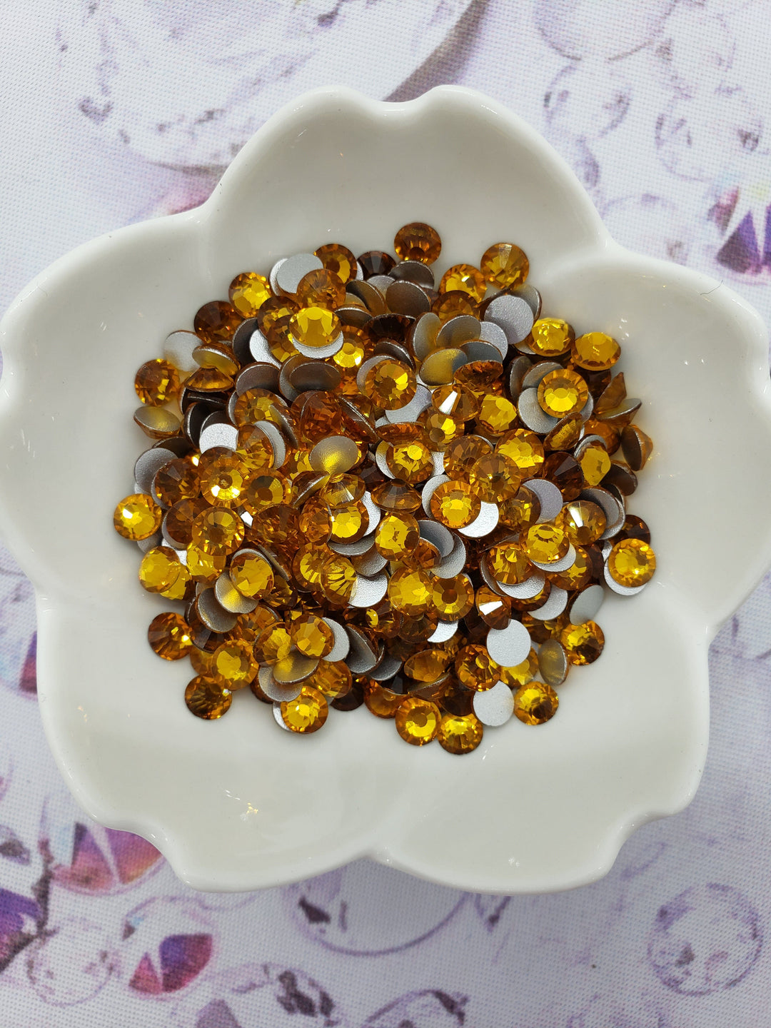 Topaz - KiraKira Glass Rhinestones by CrystalNinja