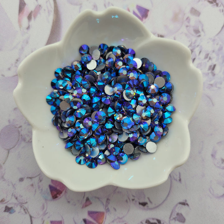 Tanzanite AB - KiraKira Glass Rhinestones by CrystalNinja