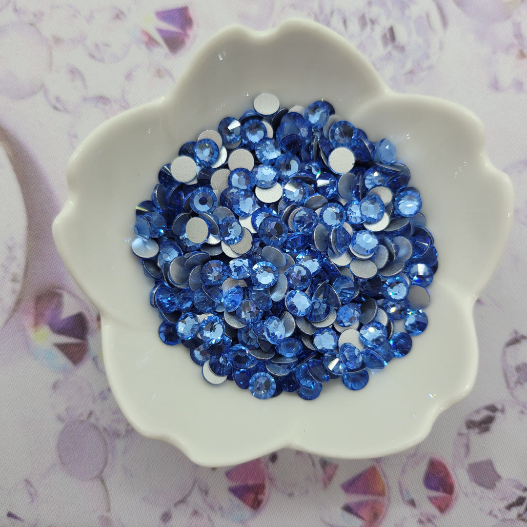Light Sapphire - KiraKira Glass Rhinestones by CrystalNinja