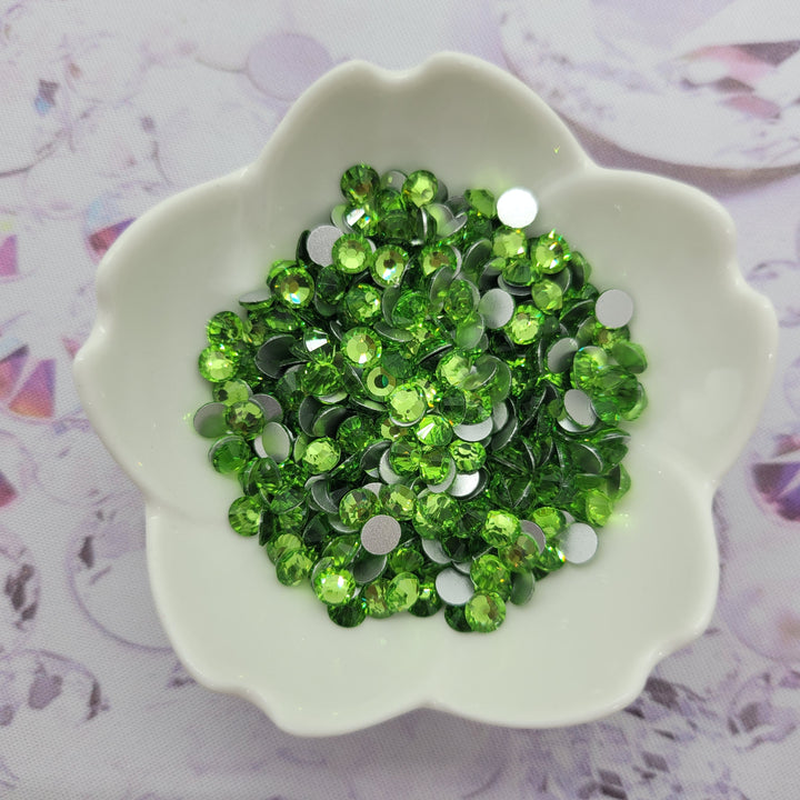 Peridot - KiraKira Glass Rhinestones by CrystalNinja