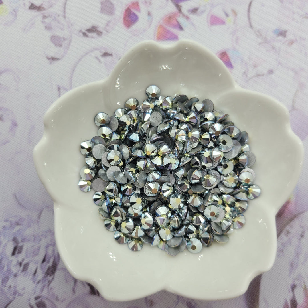 Mint Chrome - KiraKira Glass Rhinestones by CrystalNinja