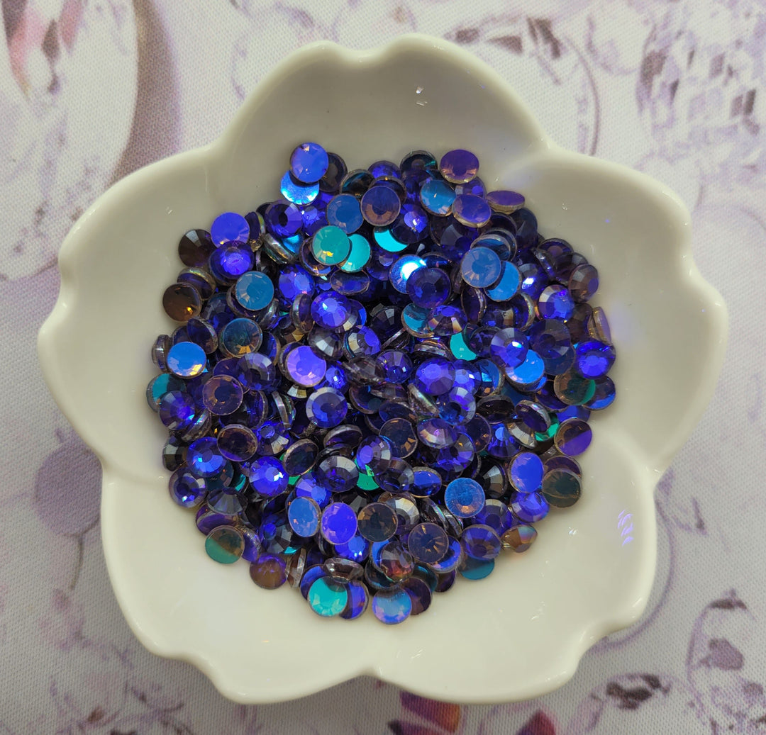 Polar Lights - Purple - KiraKira Glass Rhinestones by CrystalNinja