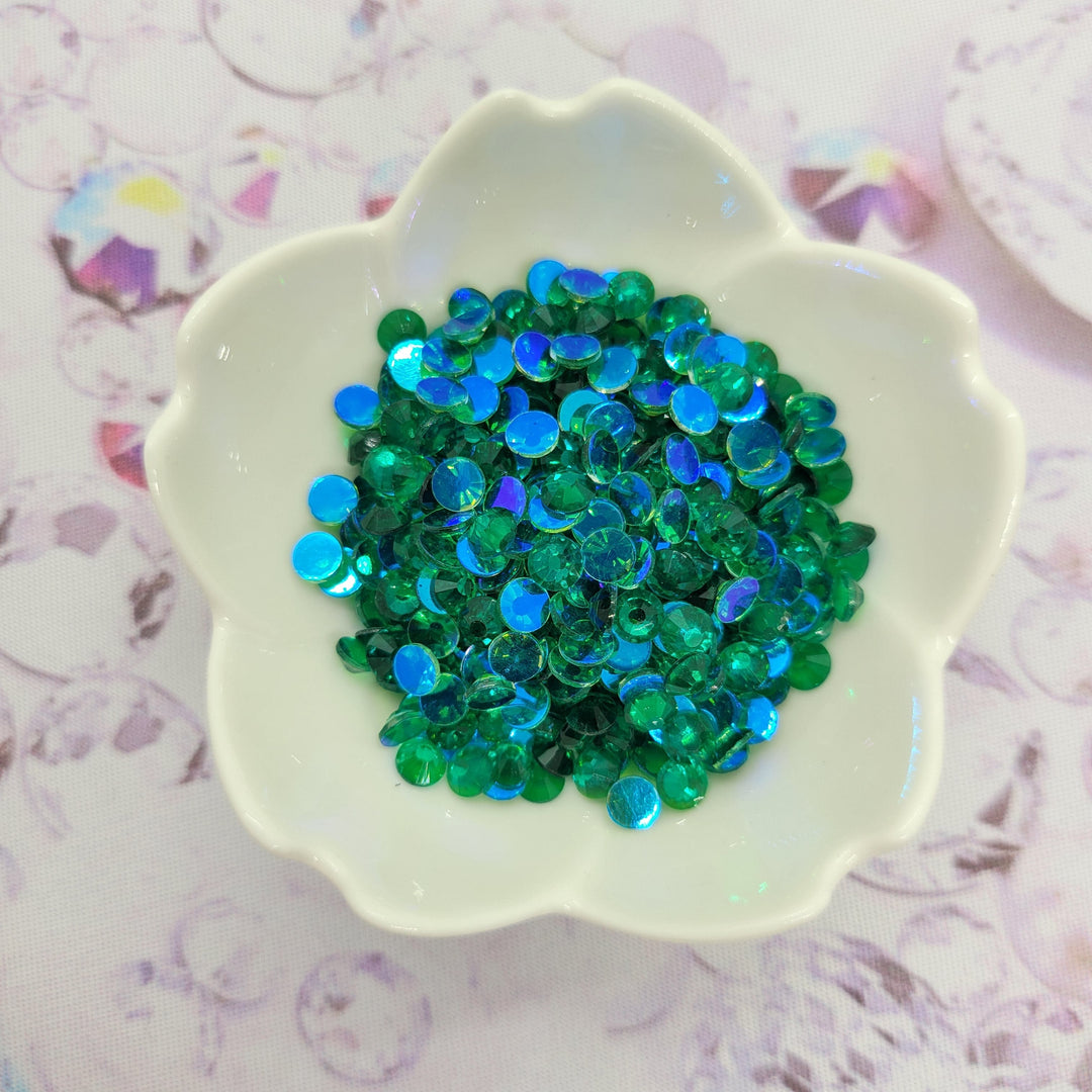 Aurora Transparent Emerald AB - KiraKira Glass Rhinestones by CrystalNinja