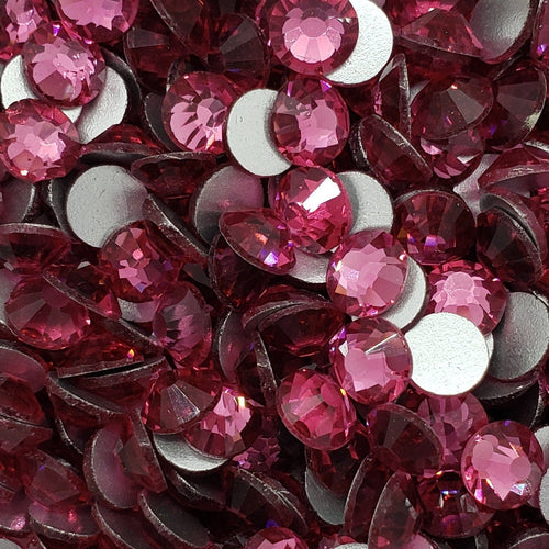 A dish of pink KiraKira glass rhinestones by CrystalNinja.